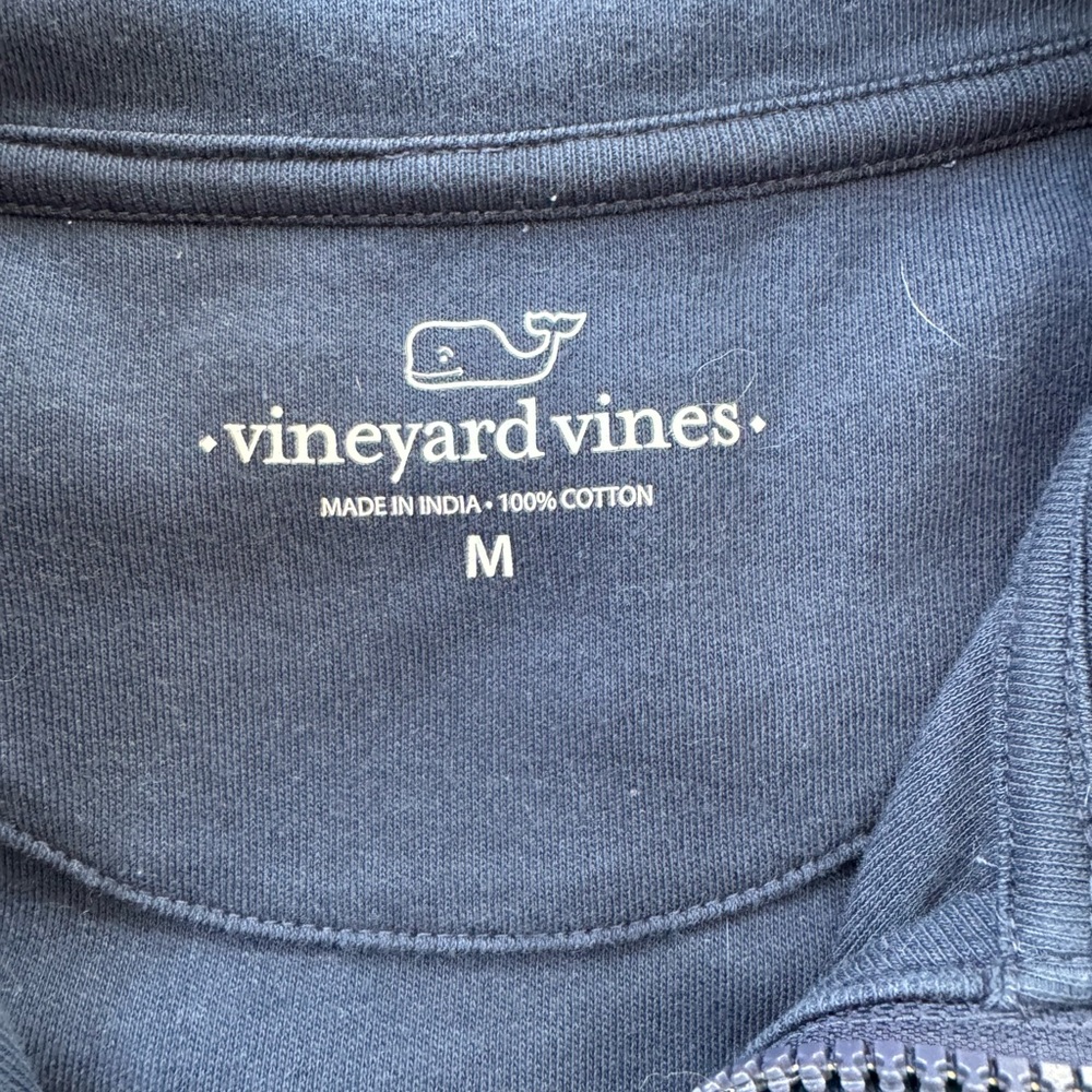 Vineyard vines quarter zip - Picture 2 of 2